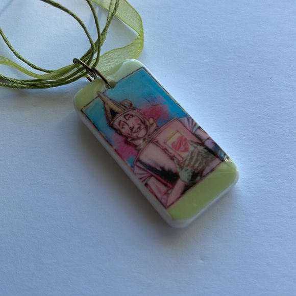 Wizard of Oz Tin Man Necklace - Picture 7 of 8